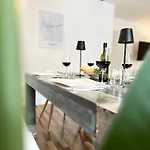 Mystay I Lofts I Superior Design Apartman *