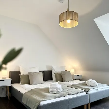 Apartment Mystay I Lofts I Superior Design