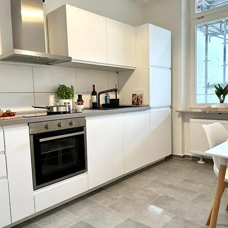 Apartment Mystay I Lofts I Superior Design *