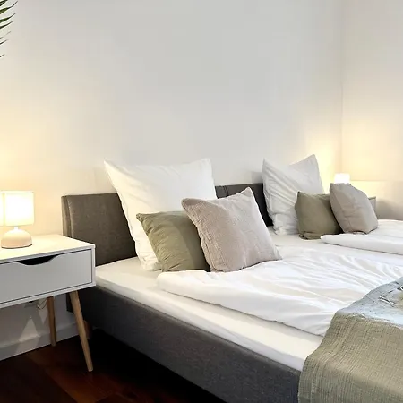Apartment Mystay I Lofts I Superior Design *